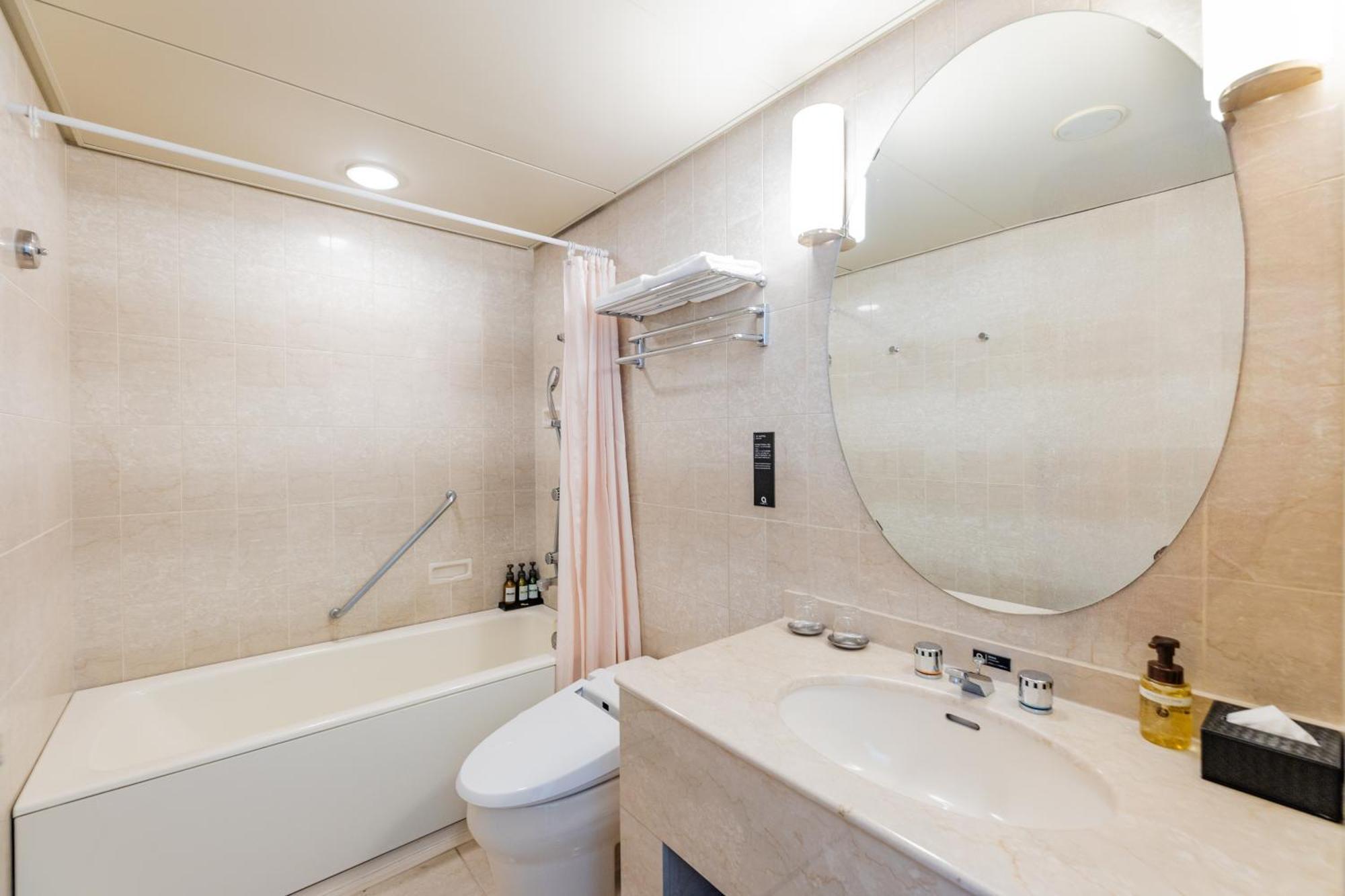 The Qube Hotel Chiba Quarto foto